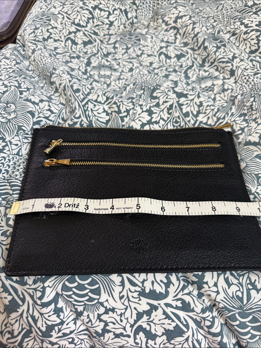 Mulberry Black Leather Zip Pouch with Gold Hardware - Picture 6 of 6